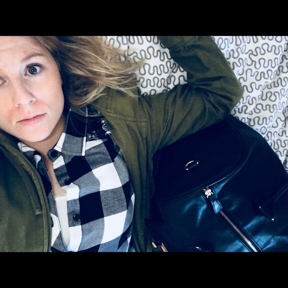 Meet your Posher, Jenny - Picture 4 of 5